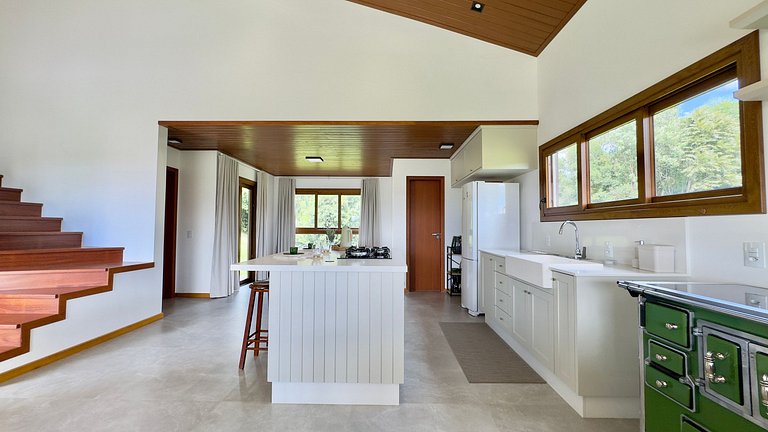 Casa Aconchegante com 4 suítes em Rancho Queimado