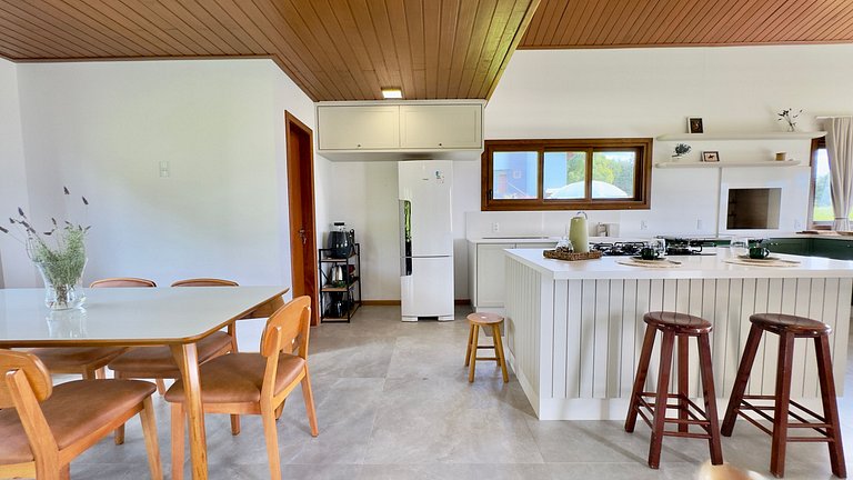 Casa Aconchegante com 4 suítes em Rancho Queimado
