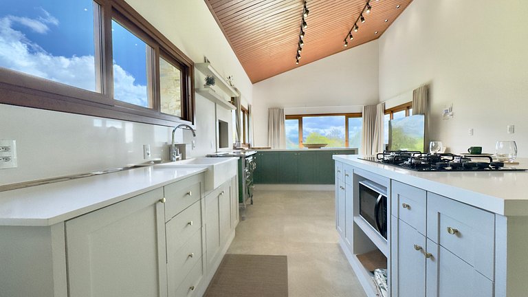 Casa Aconchegante com 4 suítes em Rancho Queimado