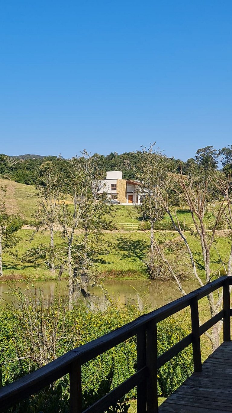 Casa Aconchegante com 4 suítes em Rancho Queimado