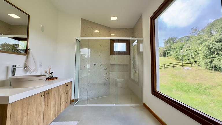 Casa Aconchegante com 4 suítes em Rancho Queimado