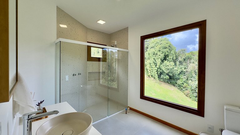 Casa Aconchegante com 4 suítes em Rancho Queimado