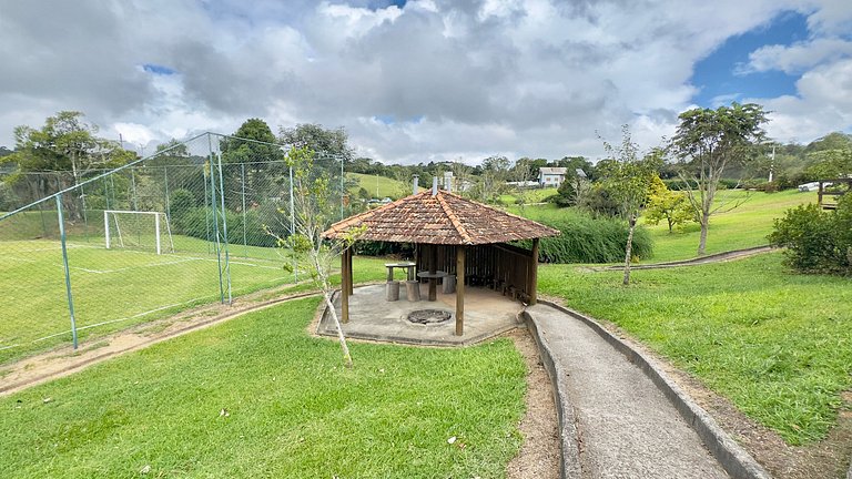 Casa Aconchegante com 4 suítes em Rancho Queimado